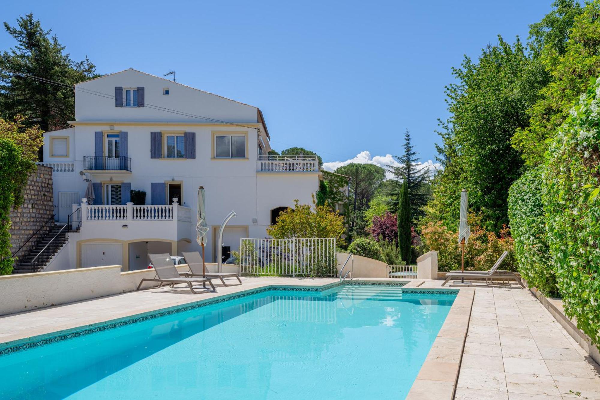 Residence Les Ecureuils Gréoux-les-Bains Kültér fotó